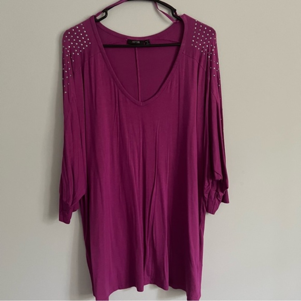 Apt. 9 Purple Rhinestone Stud Shoulder Soft and Stretchy Tee